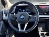BMW 220 Active Tourer i Autom. +AHK+Glasd+Sitzh+Park-Assistent+