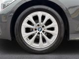 BMW 318 d touring HiFi Panorama AHK Sportsitze Stop&Go
