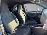 TOYOTA Aygo X Hybrid Teamplayer *Technik-Paket*