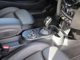 MINI Cooper SE Navi LED Apple CarPlay digitales Cockpit Mehrzonenklima 2-Zonen-Klimaautom