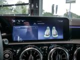 MERCEDES-BENZ A 200 d AMG NIGHT SPUR PANO AHK KAMERA STANDH