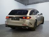 MERCEDES-BENZ E 300 de 4MATIC T-Modell mit EQ Hybrid Technologie