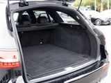 MERCEDES-BENZ E 220 d T // AMG NIGHT WIDE DISTR KAMERA SPUR