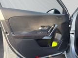 MERCEDES-BENZ A 200 AMG LIne Night Ambiente MBUX  Kamera Aut.