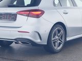 MERCEDES-BENZ A 200  AMG SPUR AHK KAMERA PDC SHZ