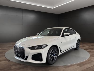 BMW i4 40eDrive-M-Sportpaket+DWA+Parkassistent+SZH+