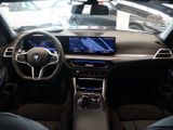 BMW 320i Touring M Sport Head-Up AHK