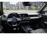 MERCEDES-BENZ EQB 300 4M AMG NIGHT KAMERA SPUR STANDH PDC SHZ