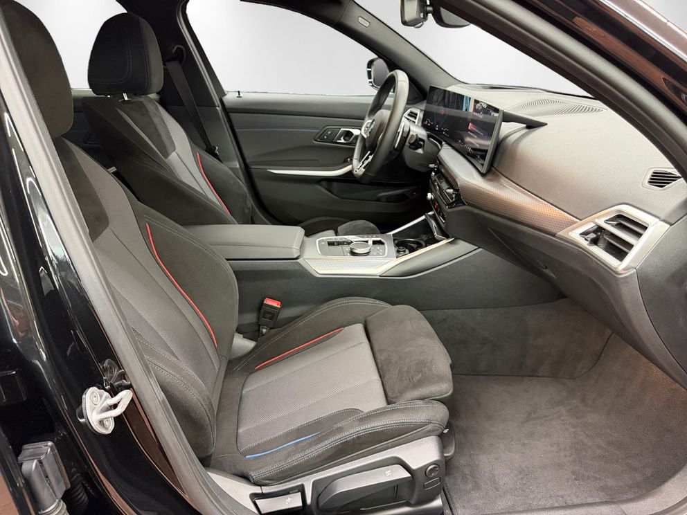 BMW 320 d Touring M Sport+AHK Preisvorteil 31.310 € zur UPE