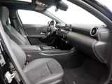 MERCEDES-BENZ A 200 d AMG NIGHT SPUR PANO DISTR KAMERA PDC