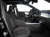 MERCEDES-BENZ GLA 200 AMG NIGHT AHK DISTR KAMERA PANO SPUR PDC