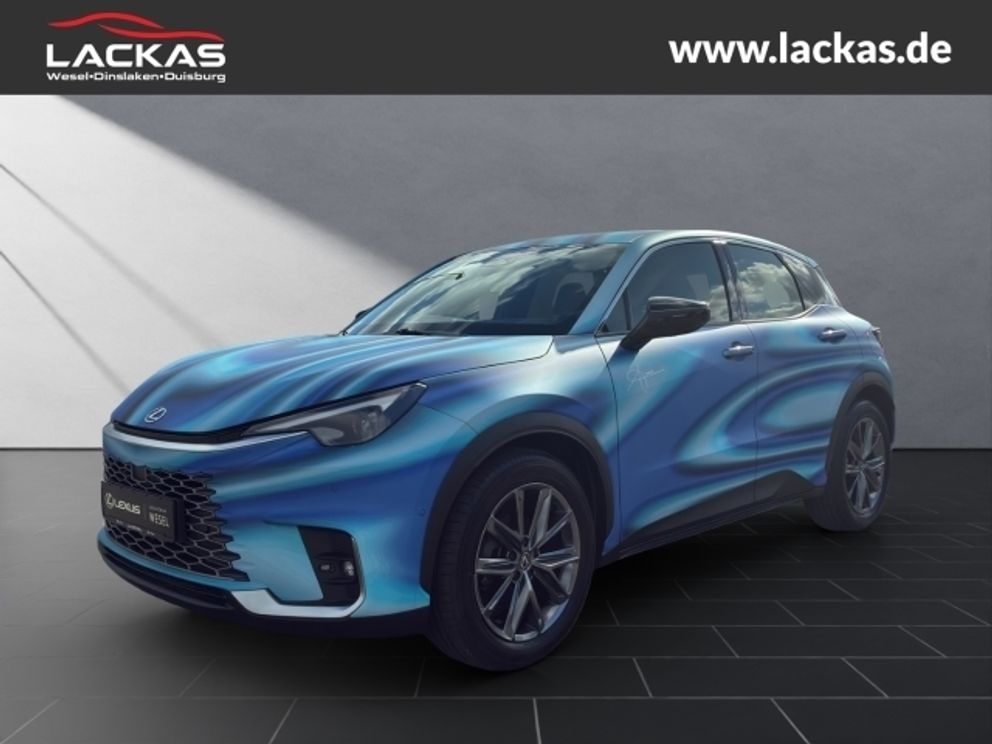 LEXUS LBX ELEGANT SAFE&SOUND Amelie Runkel Design