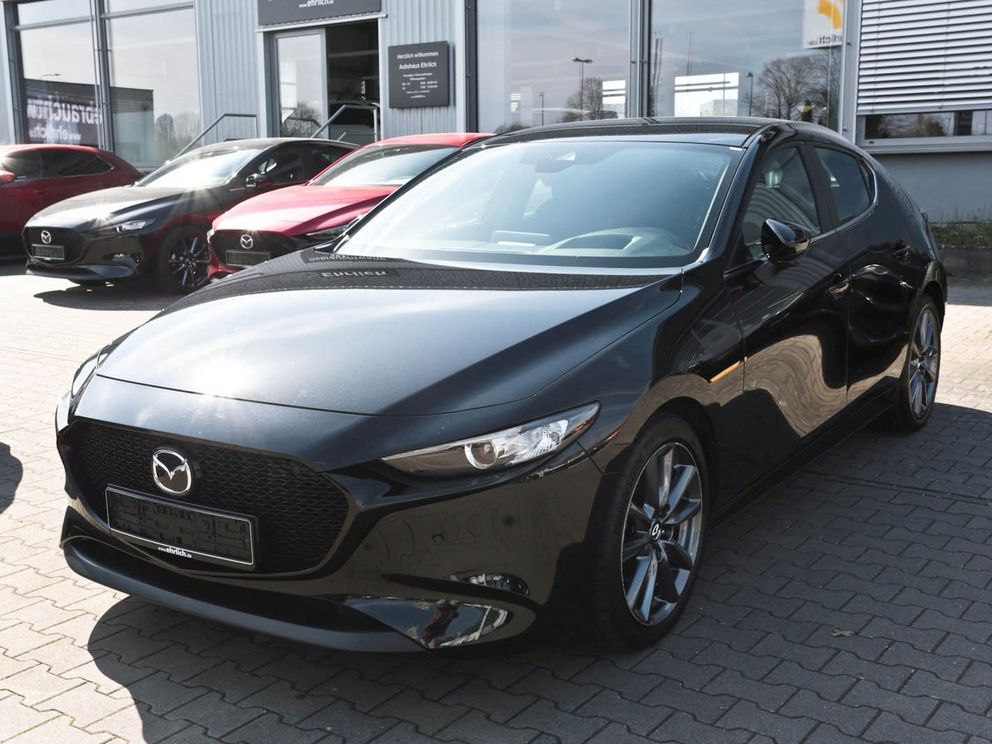 MAZDA 3 Selection NAVI+PDC+RfK+SHZ+LHZ