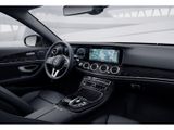 MERCEDES-BENZ E 300 T de  AVANTGARDE DISTR COMAND SPUR KAMERA