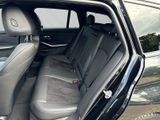BMW 320 d Touring M Sport Panorama HUD Kamera SHZ BT