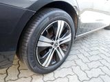 MERCEDES-BENZ C 300 T e  AVANTGARDE DISTR KAMERA SPUR STANDH