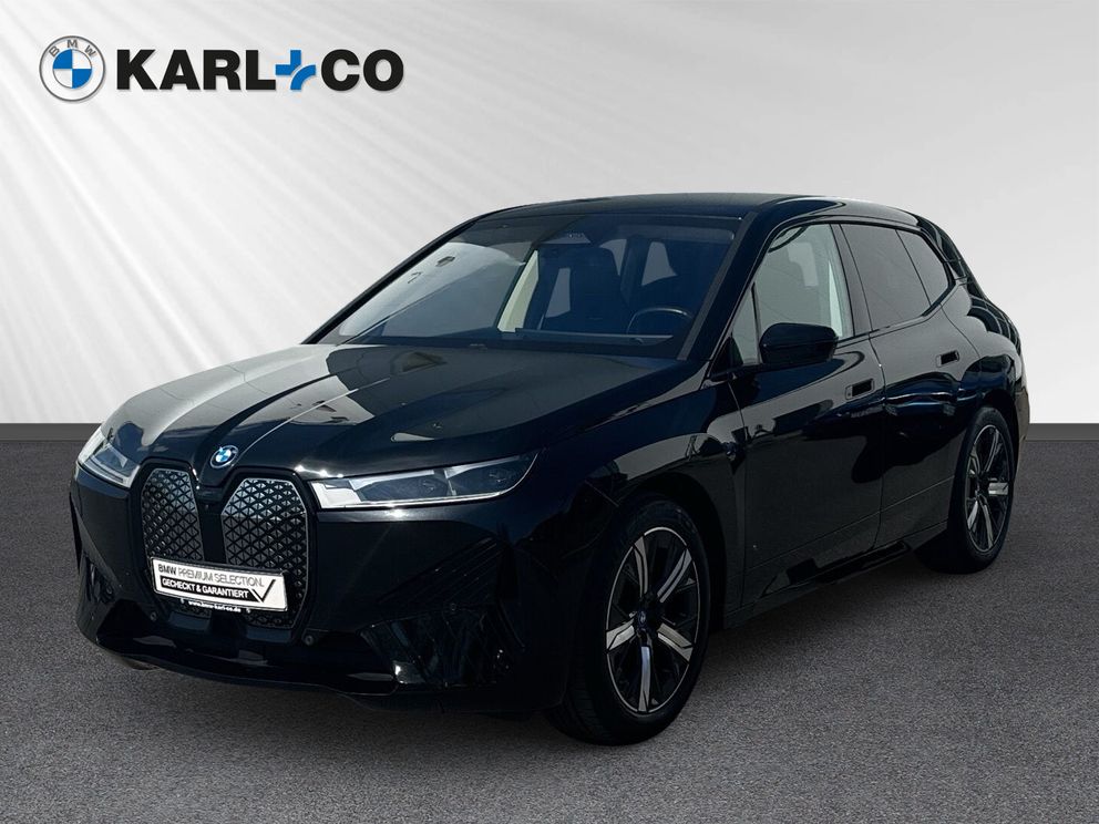 BMW iX 40xDrive 360 Kamera Soft-Close Sportpaket