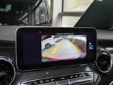 MERCEDES-BENZ EQV 300 PANO KAMERA LED 7SITZER TISCH DISTR PANO