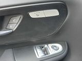 MERCEDES-BENZ V 220 K MOPF2 DISTRO/KAMERA/SHZ/MBUX/TWA/SPUR