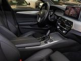 BMW 530 eTouring+AHK+DAB+Navi+LED+RFK+e-Sitze+Leder