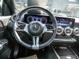 MERCEDES-BENZ GLB 200 // PROGRESSIVE SPUR PANO AHK KAMERA PDC