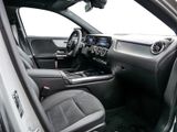 MERCEDES-BENZ GLA 200 d AMG NIGHT SPUR PANO AHK KAMERA PDC