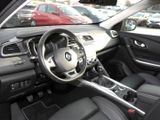 RENAULT Kadjar Bose+AWD+Panoramadach+PDC+RFK+NAVI+SHZ