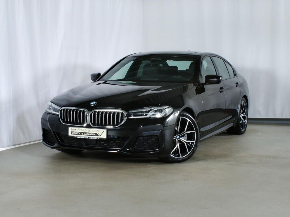BMW 520 dMSport LenHZG AHK Pano Standhzg ACC H&K