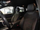 MERCEDES-BENZ GLA 200  AMG NIGHT MULTI 360 DISTR KAMERA SPUR