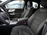 MERCEDES-BENZ GLA 200 d | AMG NIGHT AHK DISTR KAMERA PANO SPUR