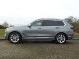 BMW X7 xDrive40i Standheizung Panoramadach AHK Iconic Glow