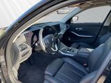 BMW 320 d Touring Pano HUD Temp Sportsitze Ambiente