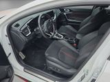 KIA ProCee'd GT 1.6 T-GDI DCT7 NAVI+PDC+RfK+LHZ+SHZ