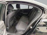 BMW 318 i Limousine Active Guard Plus PDC Tempomat
