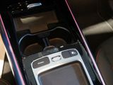 MERCEDES-BENZ GLA 200 AMG DISTR KAMERA SPUR PDC SHZ
