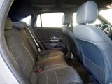 MERCEDES-BENZ GLA 200 d | AMG NIGHT AHK DISTR KAMERA PANO SPUR