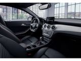 MERCEDES-BENZ CLA 200 SB AMG NIGHT PANO KAMERA PDC SHZ