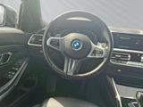 BMW 330 xe touring Sport Line Laser HUD AHK LC Prof