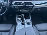 BMW 520 d Touring LC Prof Pano AHK LED Driv Assis Park-Assistent