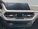 BMW 118 i 5-Türer LC Prof Tempomat LED PDC DAB