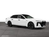 BMW M760e xDrive Limousine