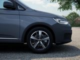 VW NFZ Caddy California 5-Sitzer Motor: 1,5 l TSI EU6 85 kW Getriebe: 7-Gang-Doppelkupplungsgetriebe Radstand: 2755 mm KR