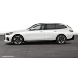 BMW 550e xDrive Touring