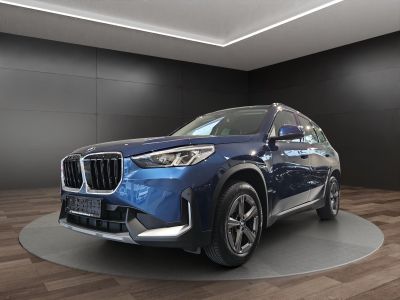 BMW X1 sDrive18i+Park-Assist+AHK+LM+SZH+Sportsitze+