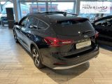 FORD Focus Turnier Active X El. Panodach AHK-abnehmbar