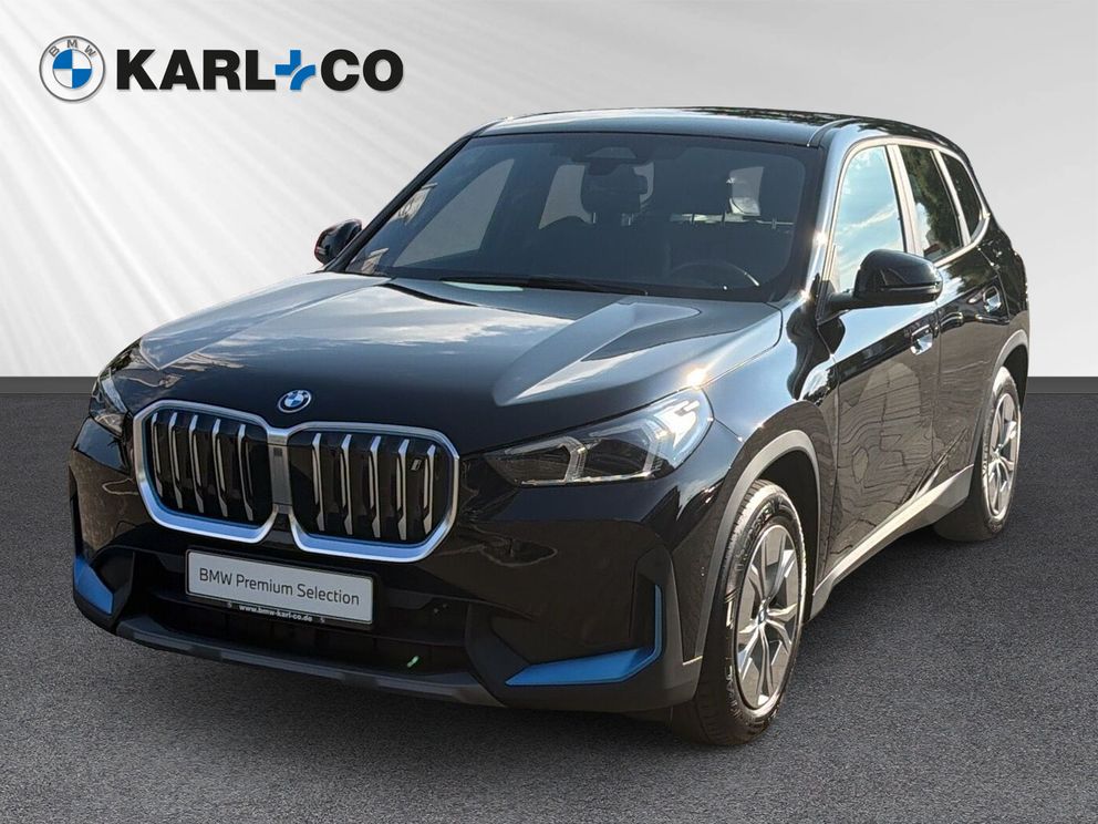 BMW iX1 xDrive 30 LC Prof ACC Keyless Sportsitze HUD