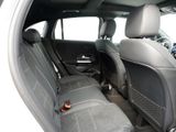 MERCEDES-BENZ GLA 200 d | AMG NIGHT AHK DISTR KAMERA PANO SPUR