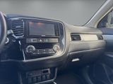 MITSUBISHI Outlander Plus 4WD 5-Sitzer++SHZ++KLIMA++