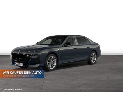 BMW M760e xDrive Limousine