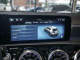 MERCEDES-BENZ A 200  AMG SPUR AHK DISTR KAMERA PDC SHZ MULTI